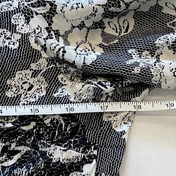 apt. 9 Silk Floral Long Sleeve Button Down Blouse, Black, White, Wide Cuff, S-M - Picture 10 of 12